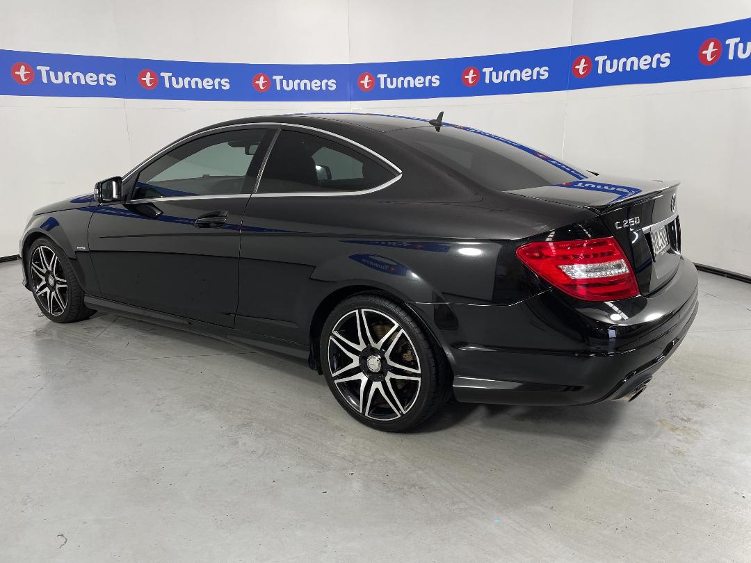 Photo '5' of Mercedes-Benz C250