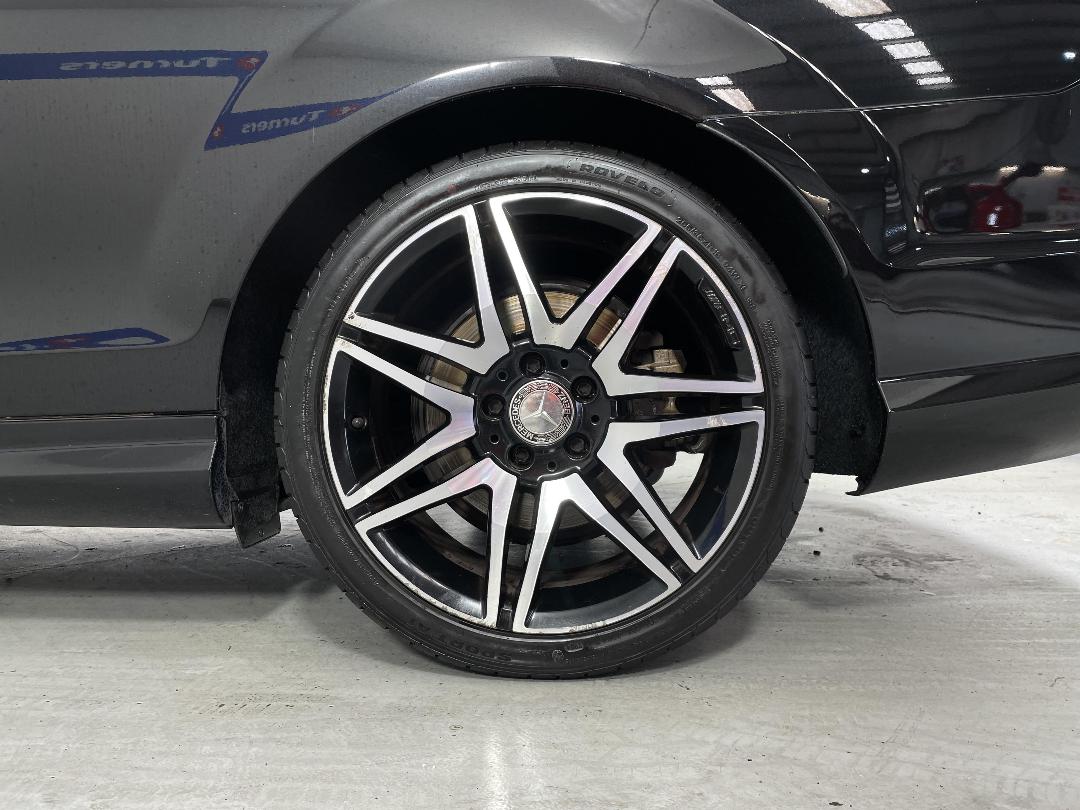 Photo '11' of Mercedes-Benz C250