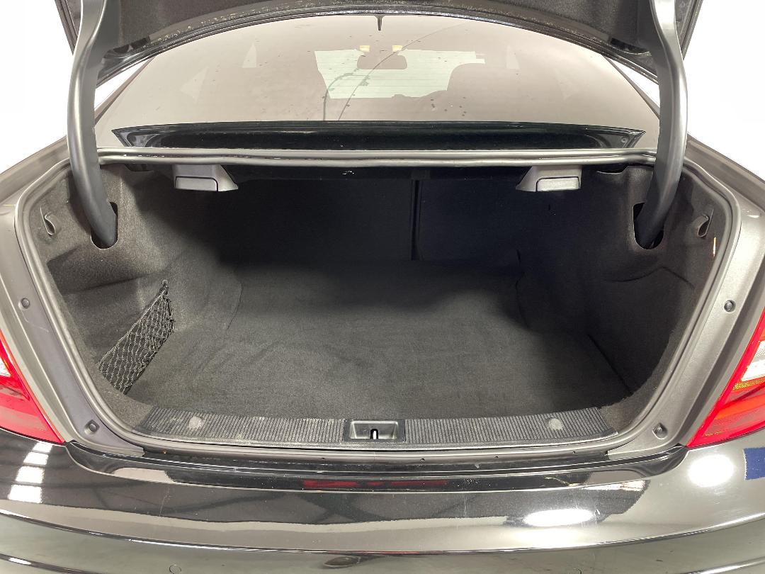 Photo '14' of Mercedes-Benz C250