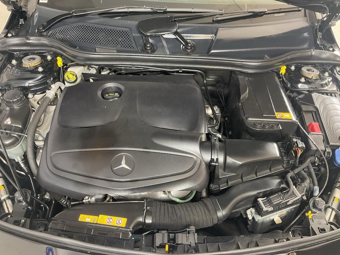 Photo '13' of Mercedes-Benz CLA