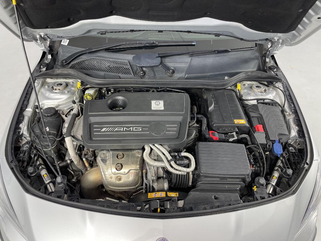 Photo '13' of Mercedes-Benz CLA