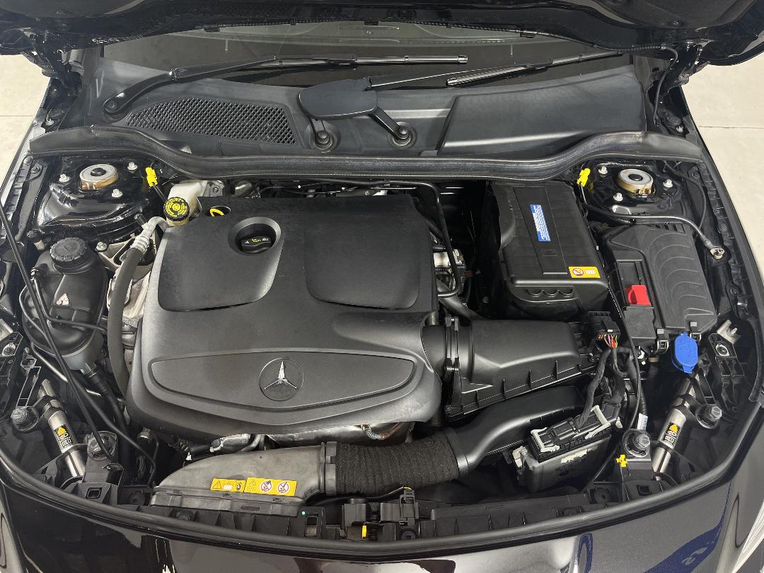 Photo '13' of Mercedes-Benz CLA