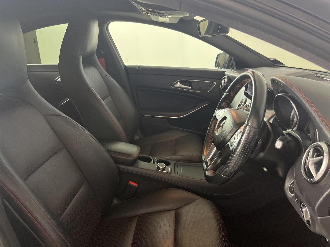 Photo '16' of Mercedes-Benz CLA