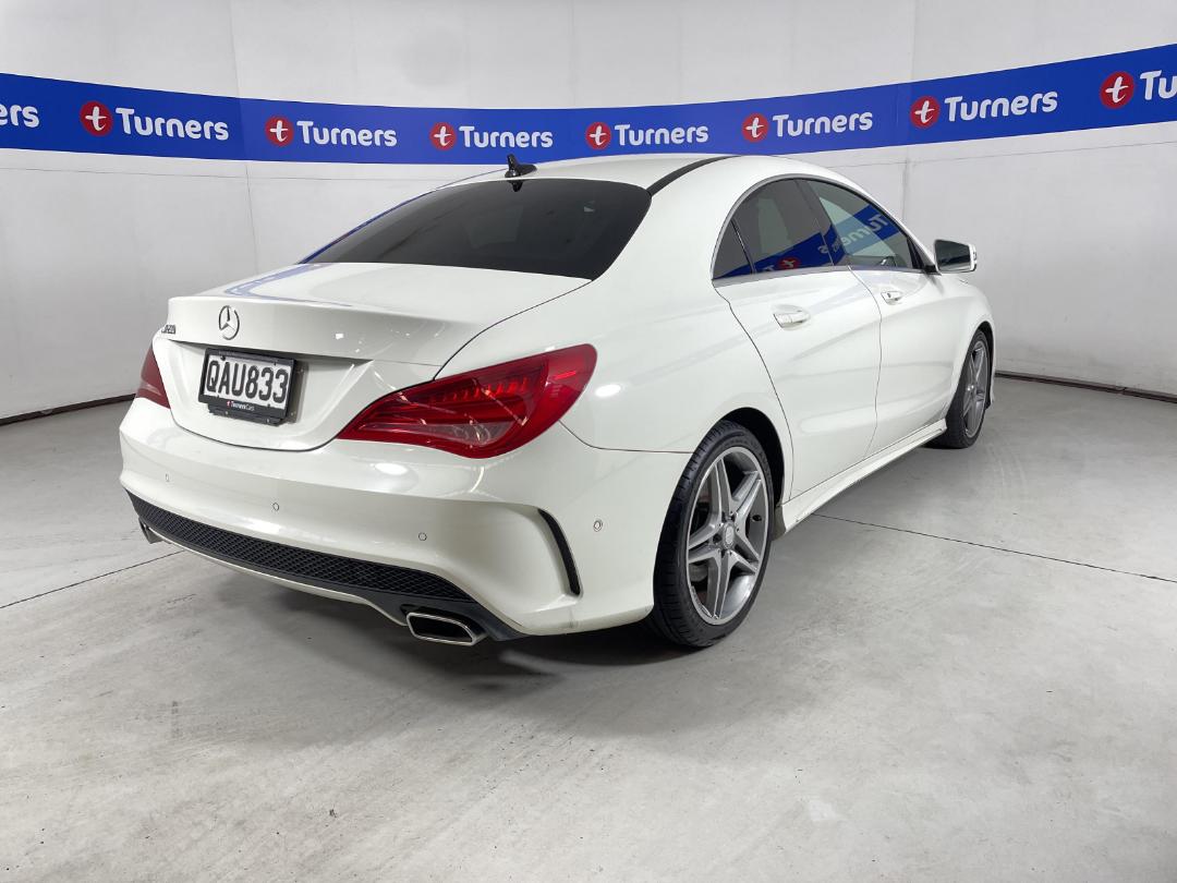 Photo '3' of Mercedes-Benz CLA250 AMG Line Photo '3' of Mercedes-Benz CLA250 AMG Line