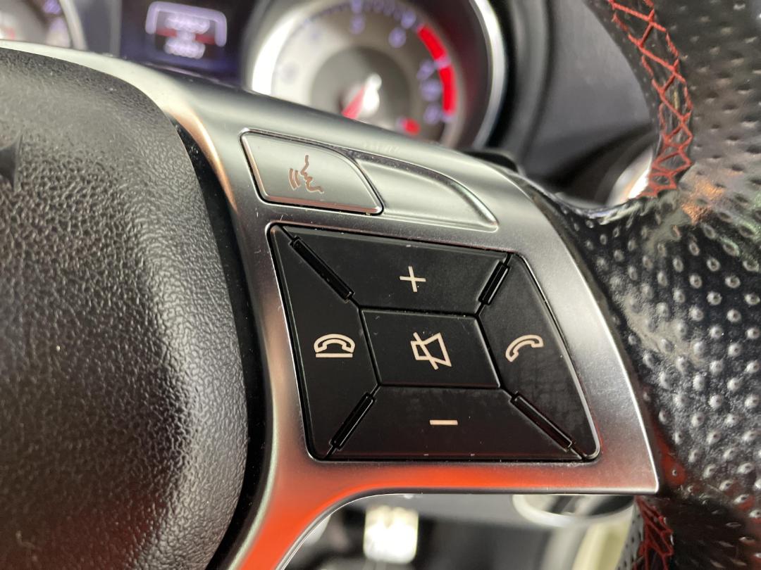 Photo '20' of Mercedes-Benz CLA250 AMG Line Photo '20' of Mercedes-Benz CLA250 AMG Line