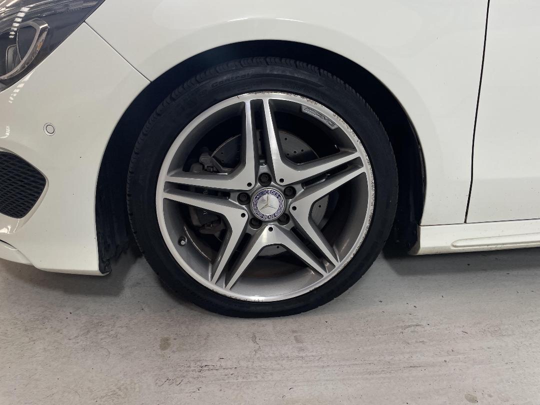 Photo '10' of Mercedes-Benz CLA250