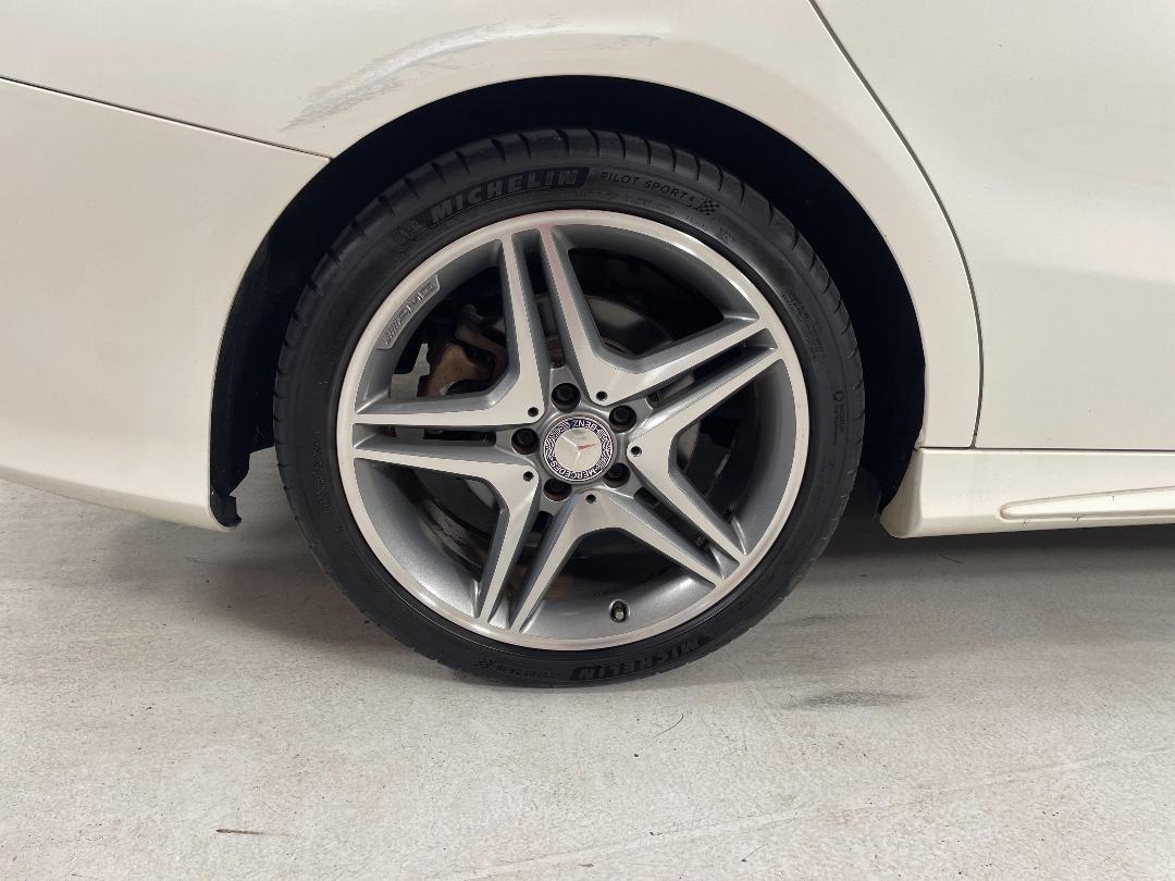 Photo '12' of Mercedes-Benz CLA250