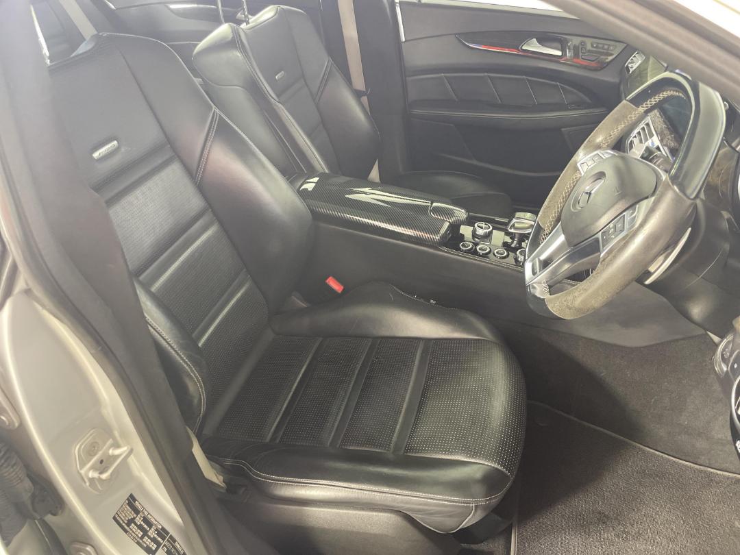 Photo '16' of Mercedes-Benz CLS Photo '16' of Mercedes-Benz CLS