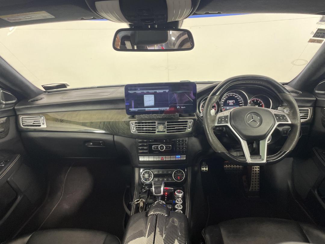 Photo '17' of Mercedes-Benz CLS Photo '17' of Mercedes-Benz CLS