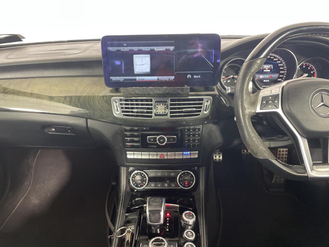 Photo '18' of Mercedes-Benz CLS Photo '18' of Mercedes-Benz CLS