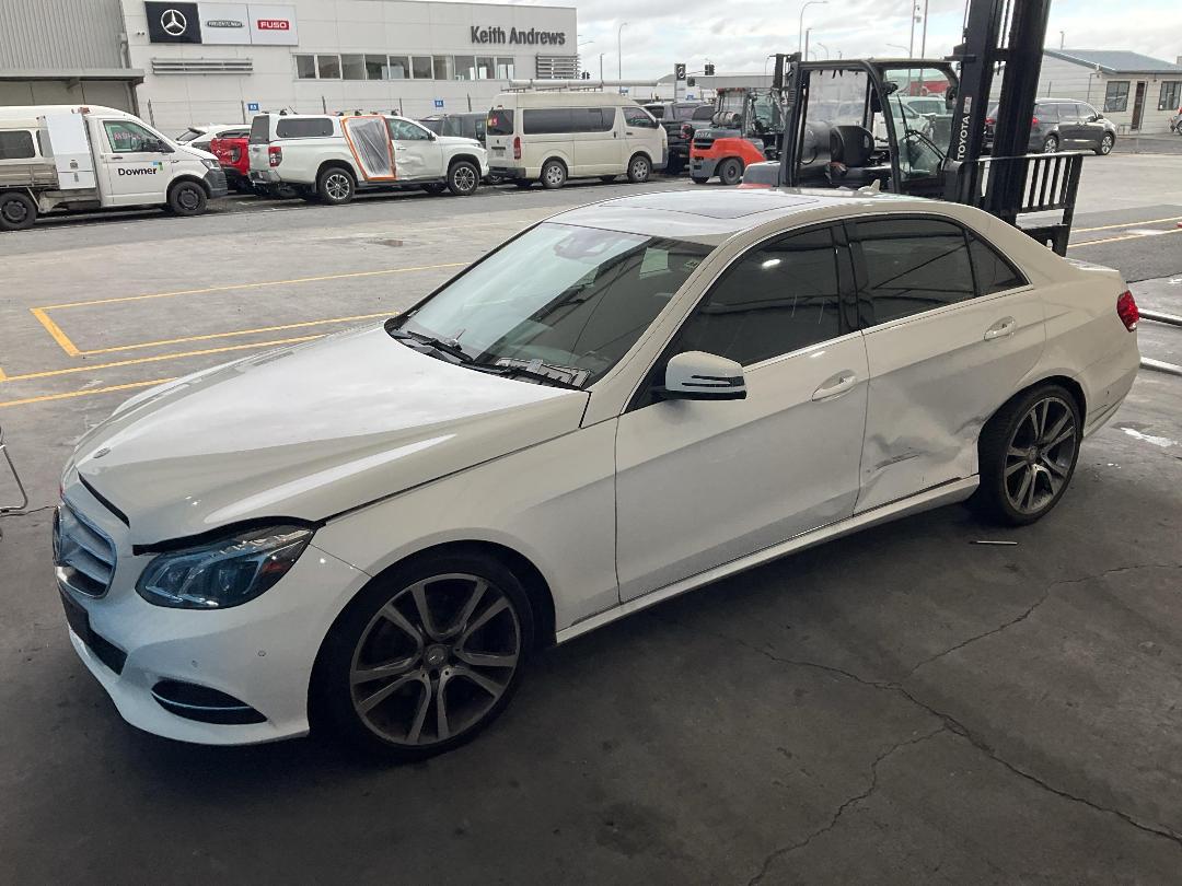 Photo '4' of Mercedes-Benz E-Class E250 Photo '4' of Mercedes-Benz E-Class E250