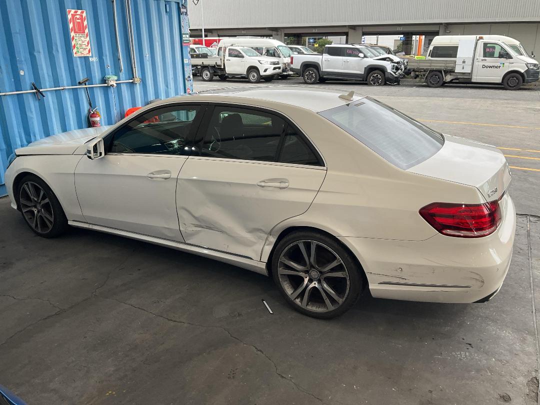 Photo '6' of Mercedes-Benz E-Class E250 Photo '6' of Mercedes-Benz E-Class E250