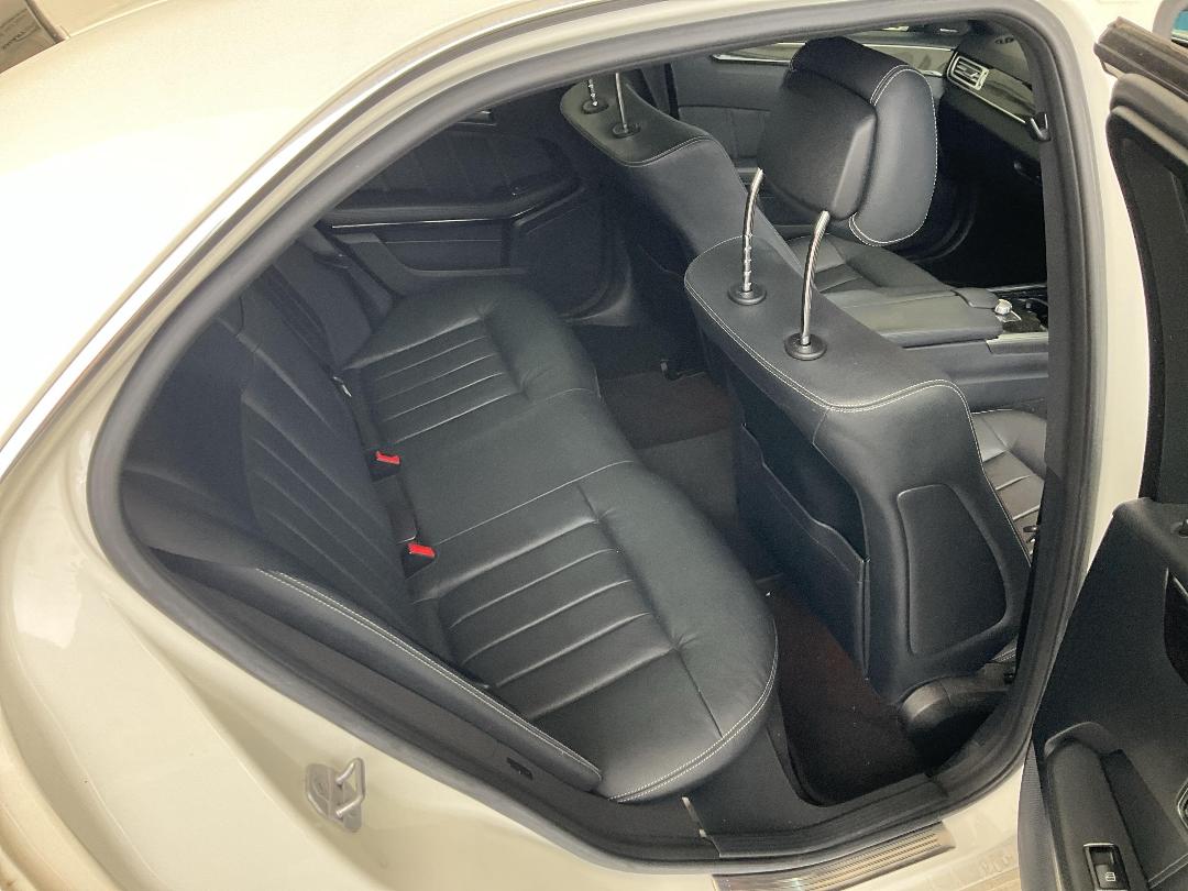 Photo '18' of Mercedes-Benz E-Class E250 Photo '18' of Mercedes-Benz E-Class E250