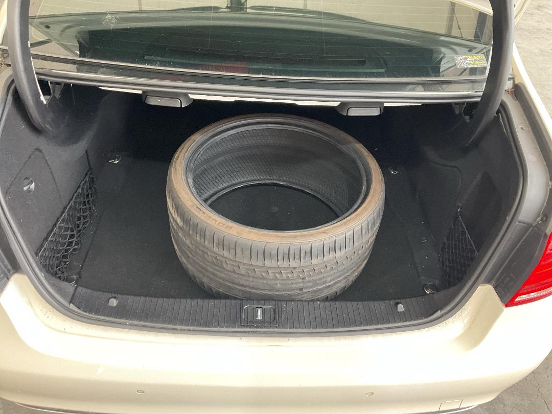 Photo '20' of Mercedes-Benz E-Class E250 Photo '20' of Mercedes-Benz E-Class E250