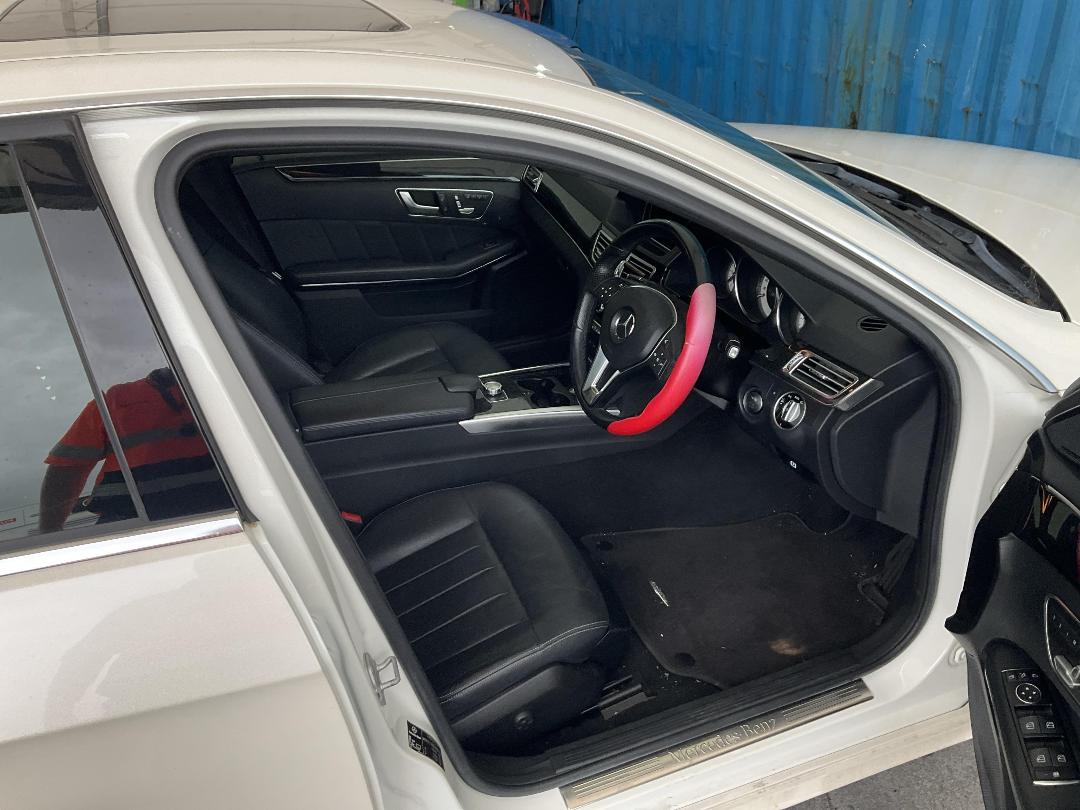 Photo '17' of Mercedes-Benz E-Class E250 Photo '17' of Mercedes-Benz E-Class E250