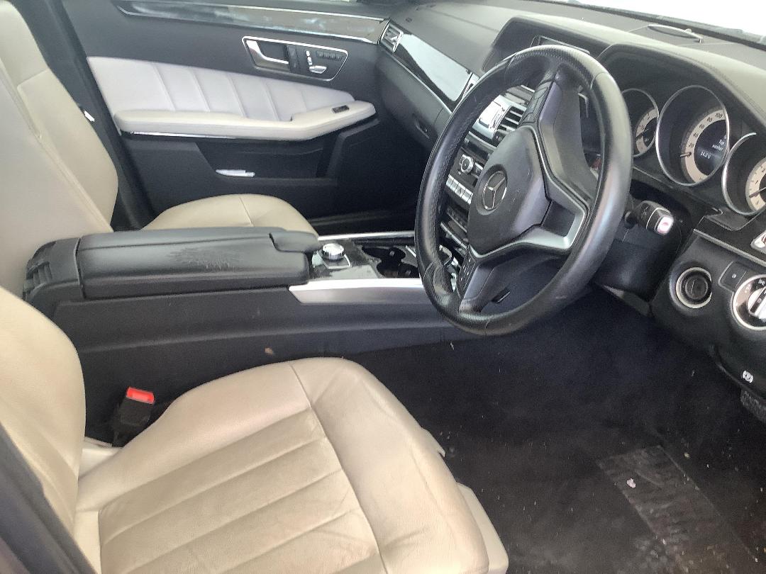 Photo '10' of Mercedes-Benz E250 Photo '10' of Mercedes-Benz E250