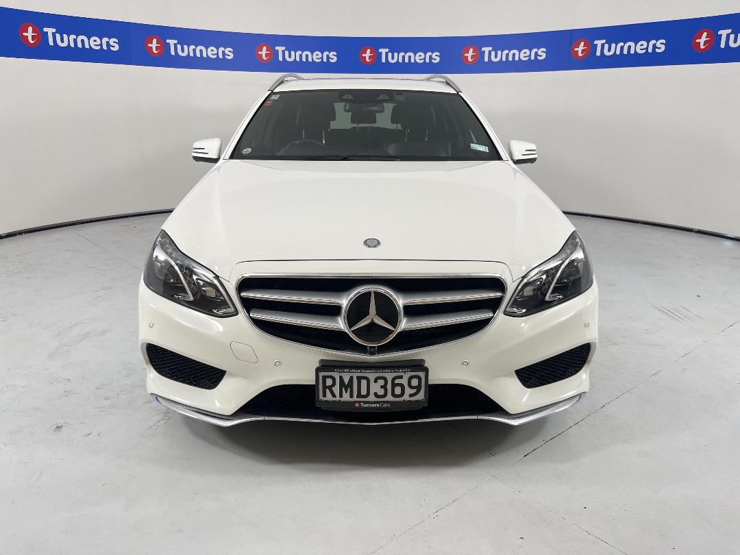 Photo '2' of Mercedes-Benz E250