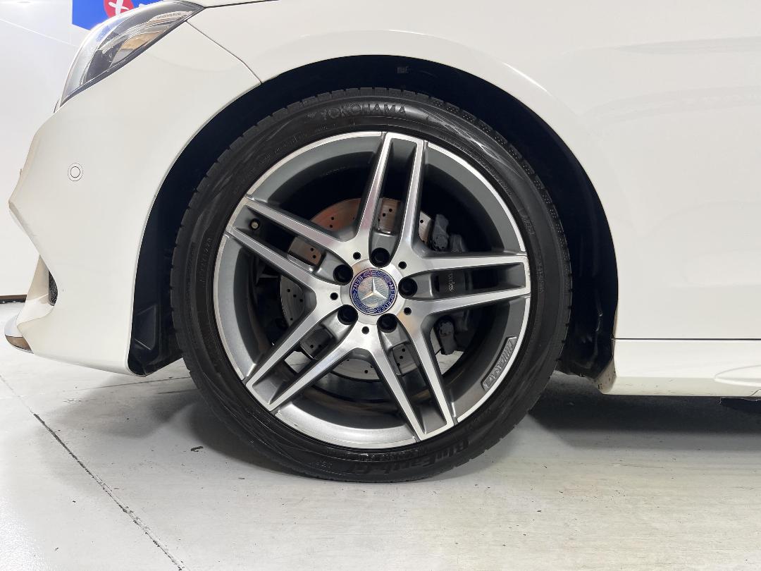 Photo '10' of Mercedes-Benz E250