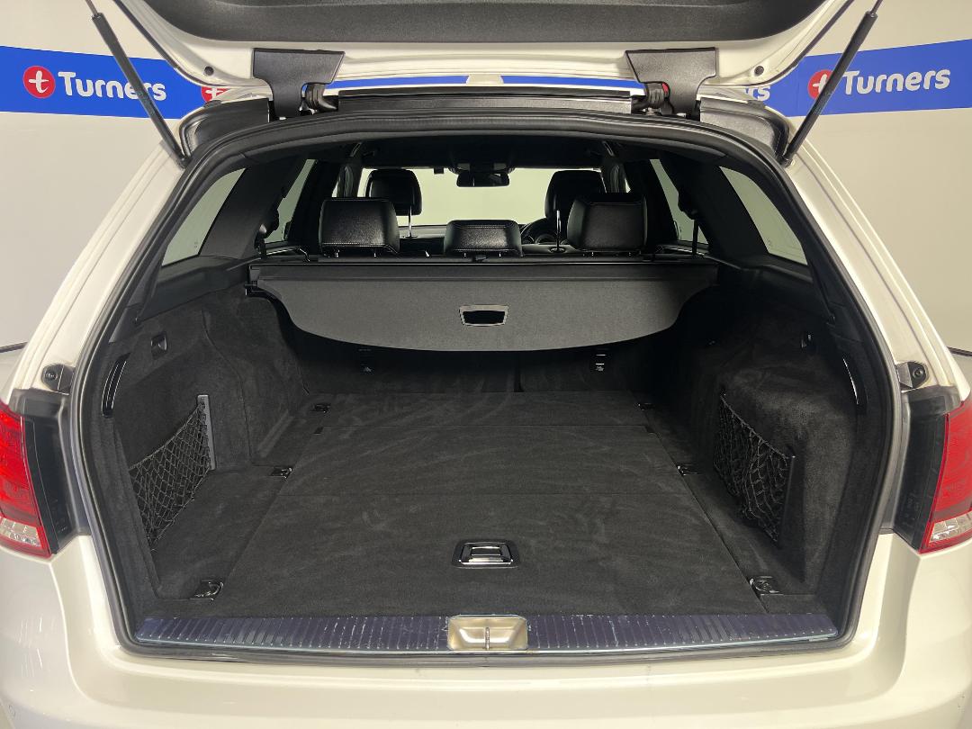 Photo '14' of Mercedes-Benz E250