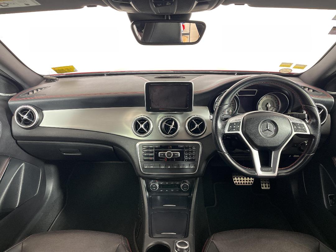 Photo '17' of Mercedes-Benz GLA