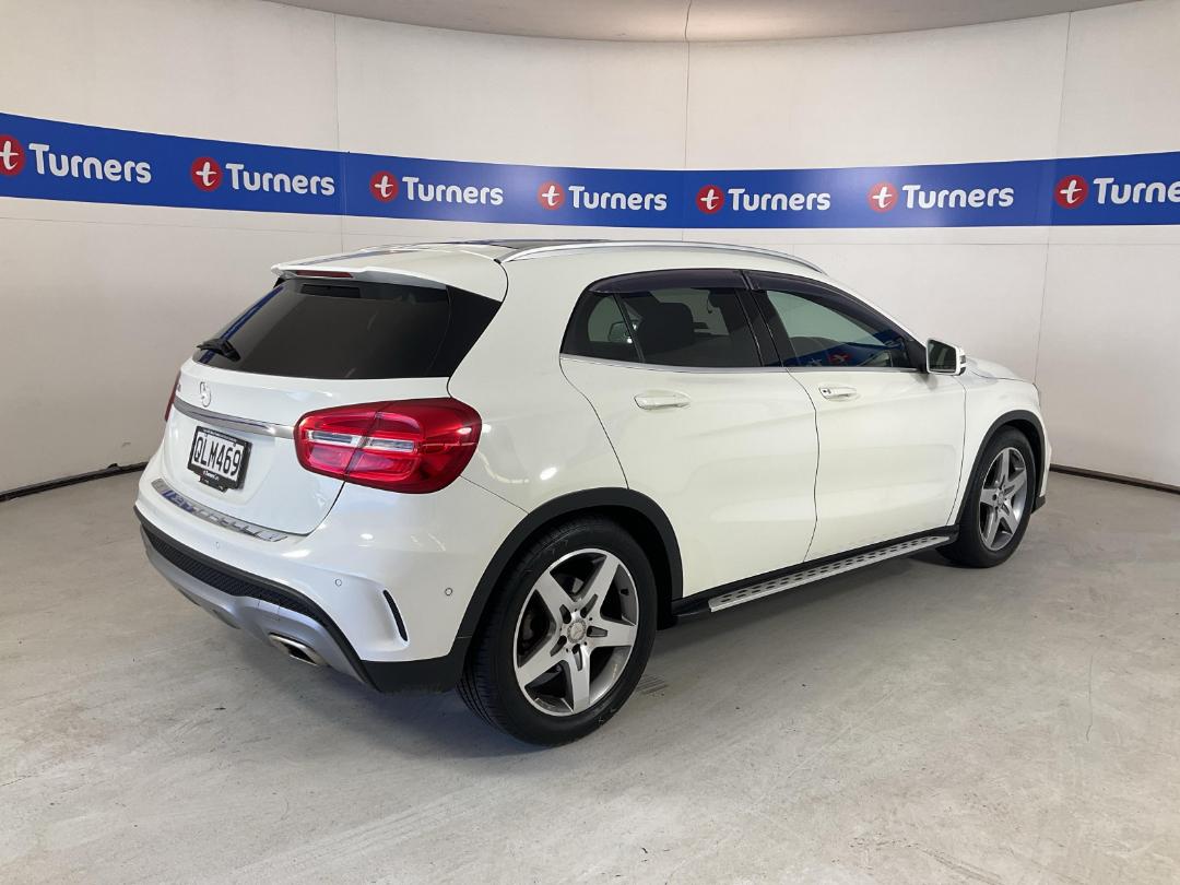 Photo '7' of Mercedes-Benz GLA180 Photo '7' of Mercedes-Benz GLA180