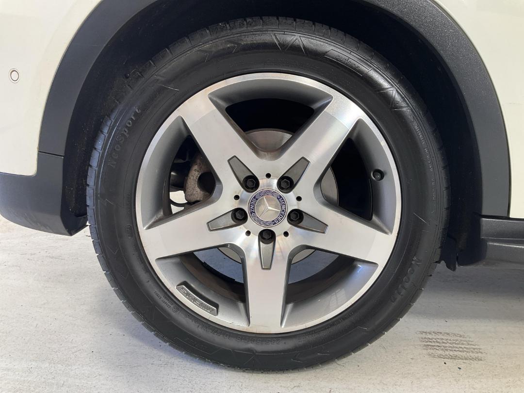 Photo '12' of Mercedes-Benz GLA180 Photo '12' of Mercedes-Benz GLA180