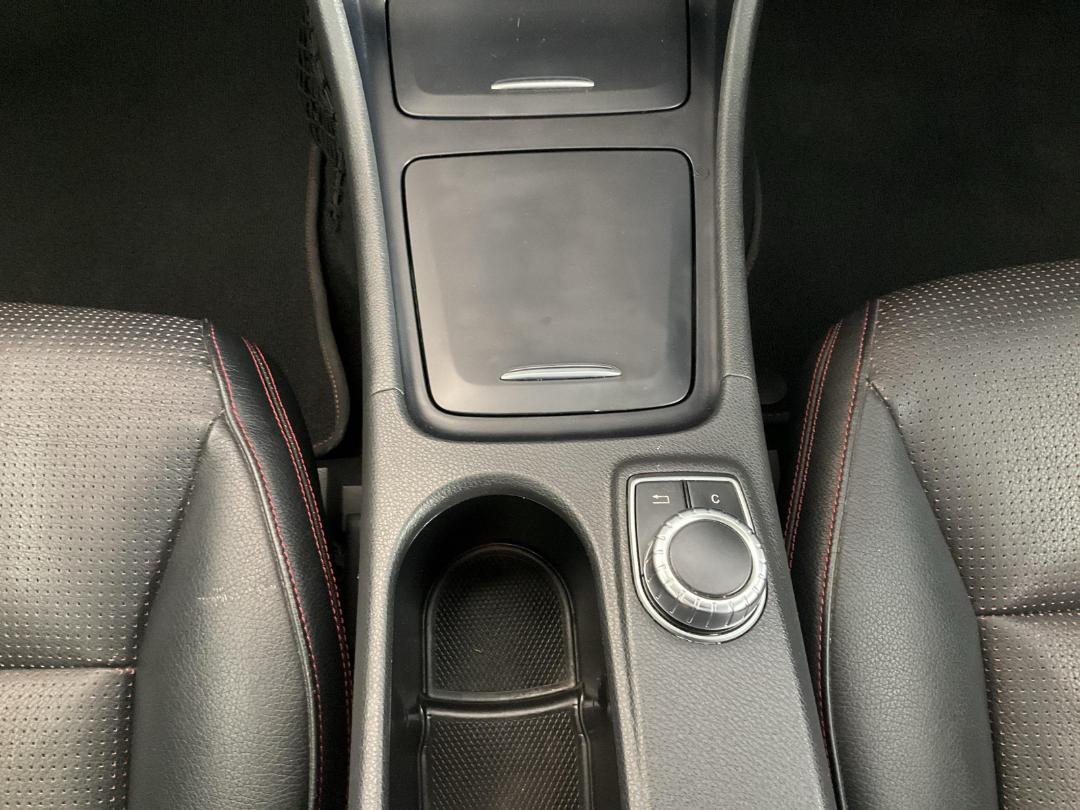 Photo '18' of Mercedes-Benz GLA180 Photo '18' of Mercedes-Benz GLA180