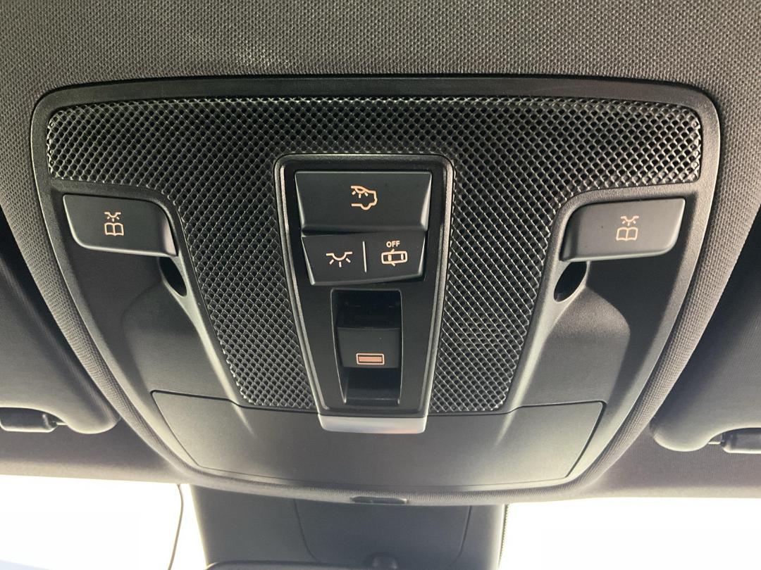 Photo '26' of Mercedes-Benz GLA180 Photo '26' of Mercedes-Benz GLA180