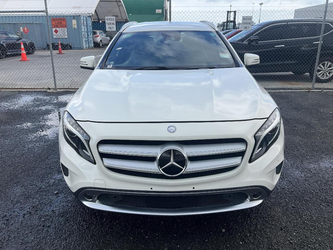 Photo '2' of Mercedes-Benz GLA180