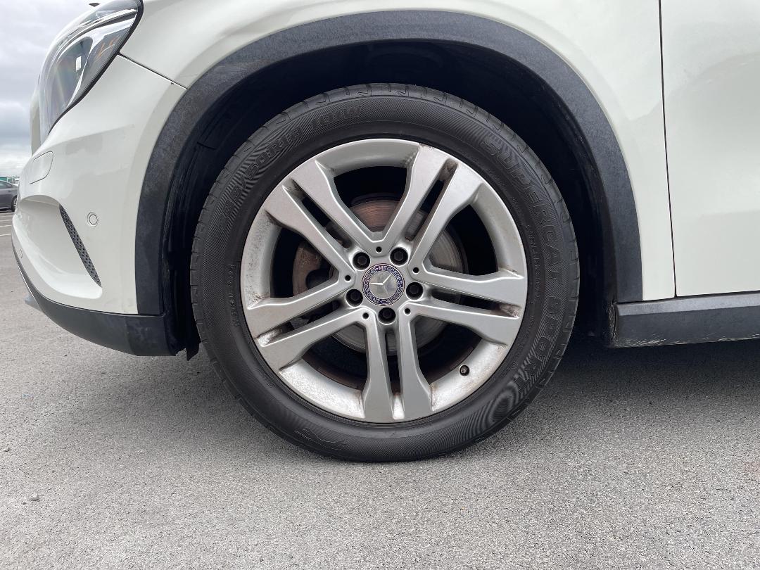 Photo '5' of Mercedes-Benz GLA180 Photo '5' of Mercedes-Benz GLA180