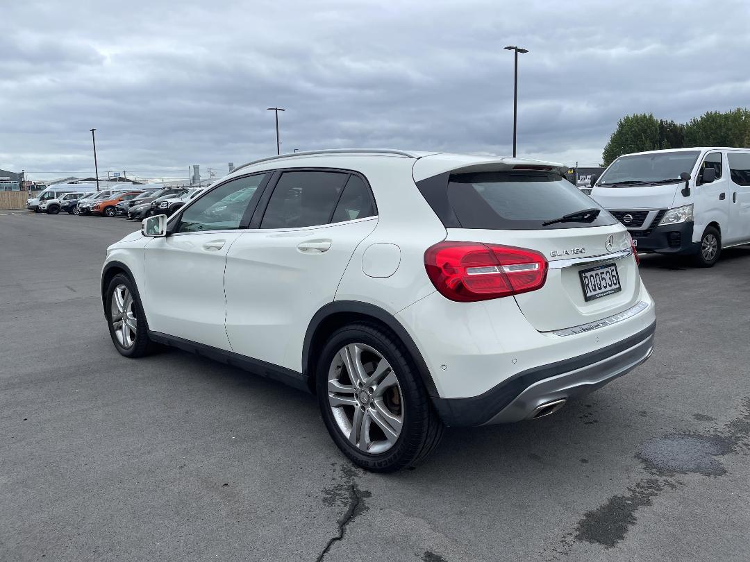 Photo '10' of Mercedes-Benz GLA180 Photo '10' of Mercedes-Benz GLA180