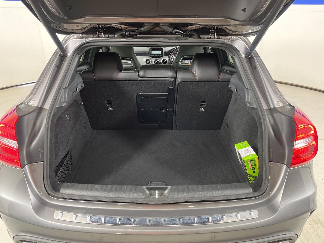 Photo '14' of Mercedes-Benz GLA250 Photo '14' of Mercedes-Benz GLA250