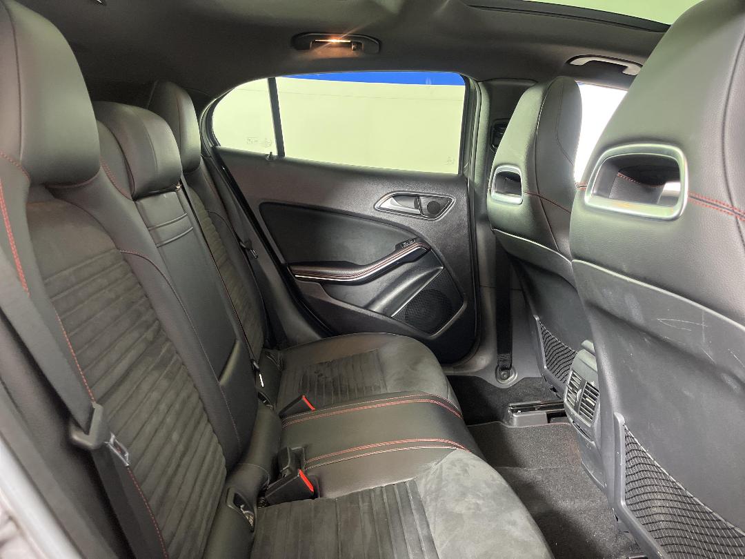 Photo '20' of Mercedes-Benz GLA250 Photo '20' of Mercedes-Benz GLA250