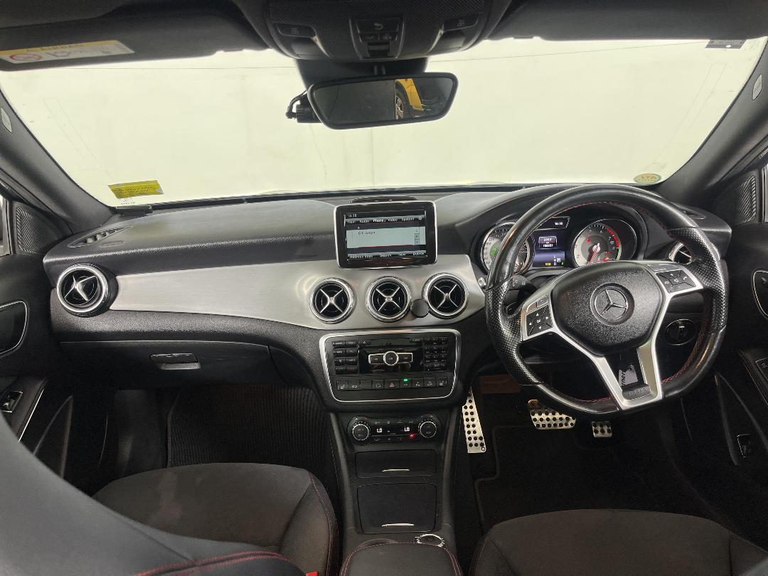 Photo '17' of Mercedes-Benz GLA250 Photo '17' of Mercedes-Benz GLA250