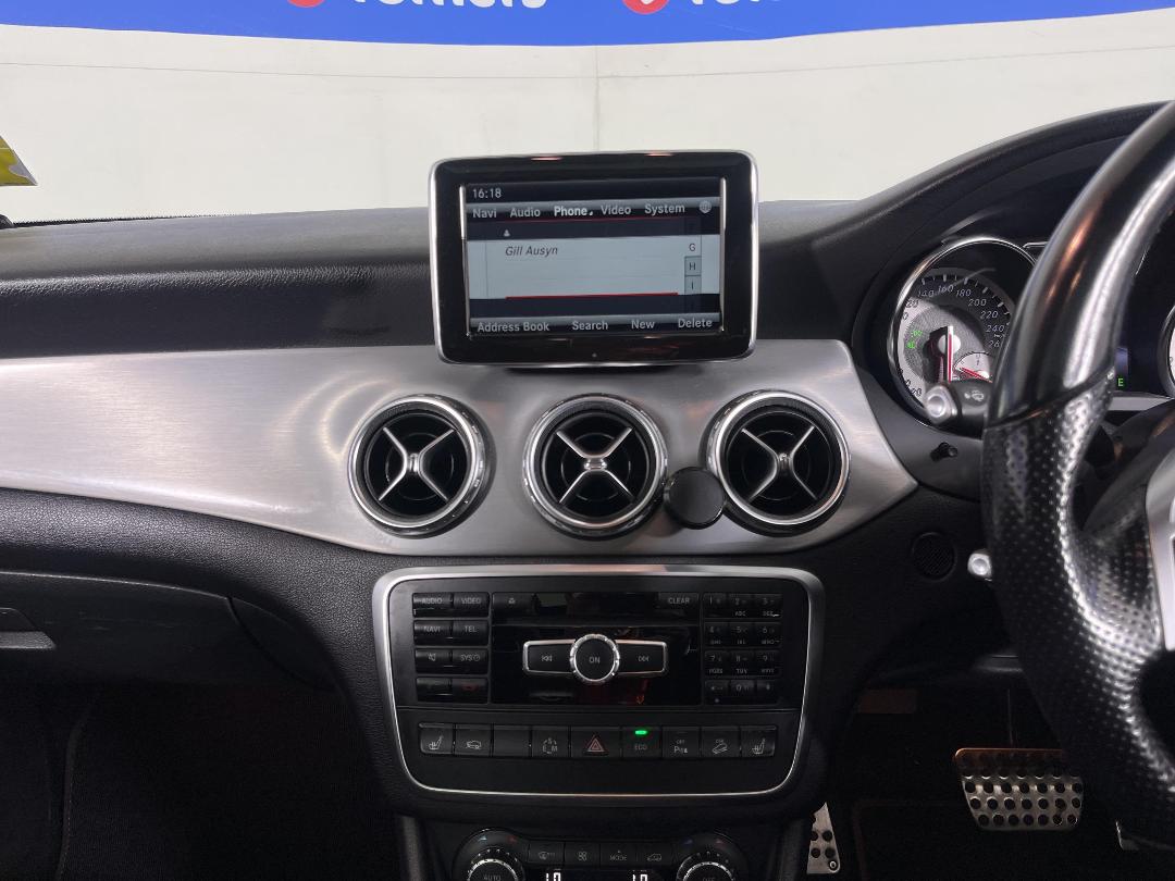 Photo '18' of Mercedes-Benz GLA250 Photo '18' of Mercedes-Benz GLA250