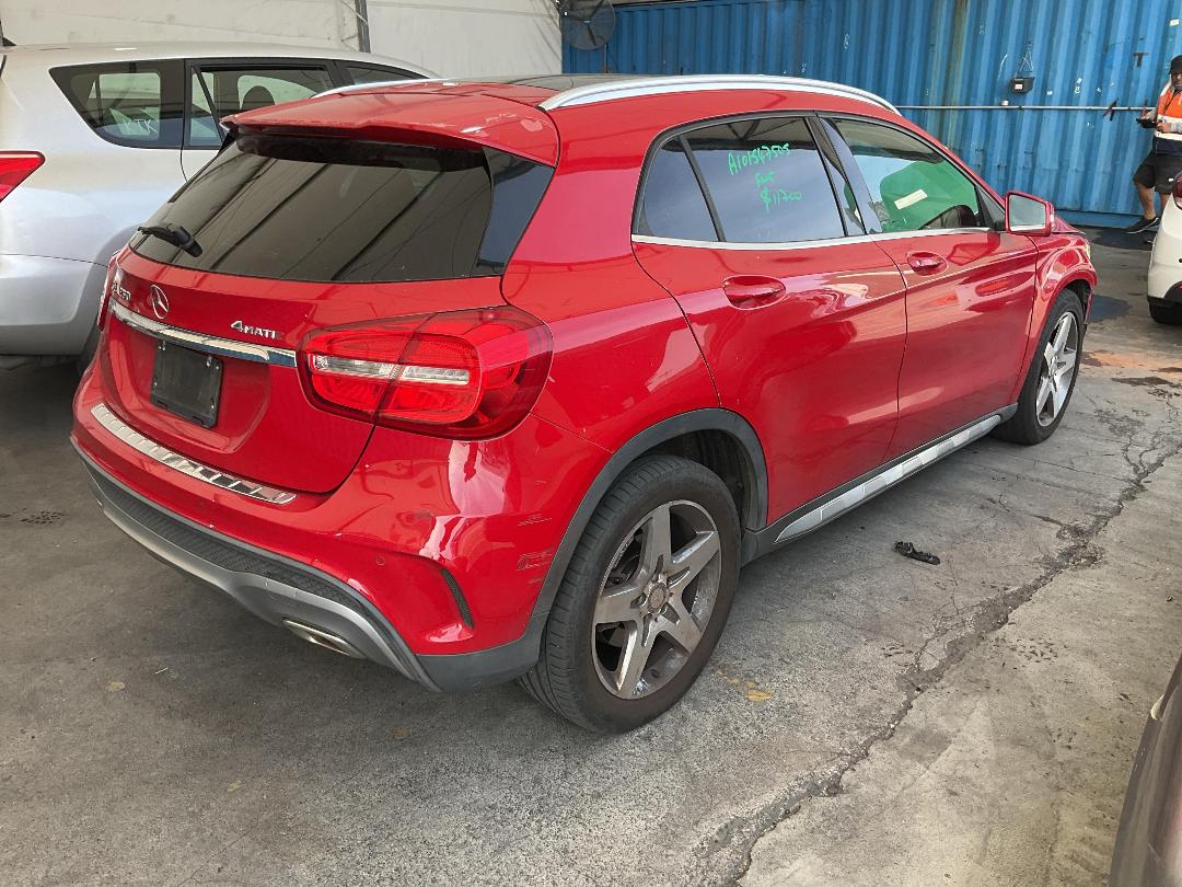 Photo '8' of Mercedes-Benz GLA250 Photo '8' of Mercedes-Benz GLA250