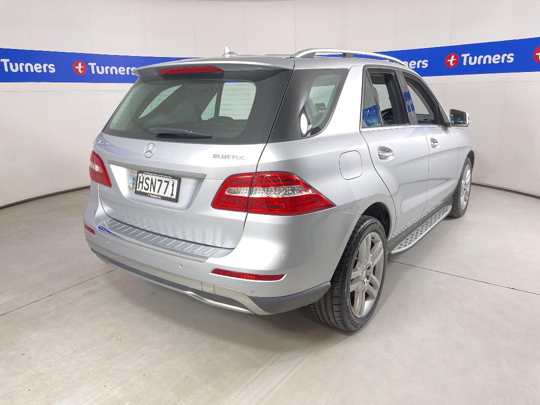 Photo '7' of Mercedes-Benz M-Class