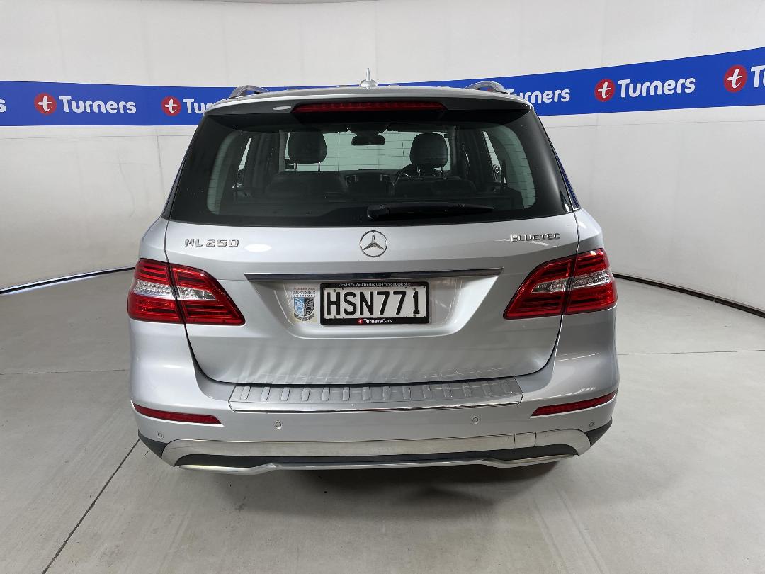 Photo '6' of Mercedes-Benz M-Class