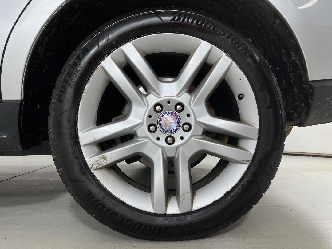 Photo '11' of Mercedes-Benz M-Class