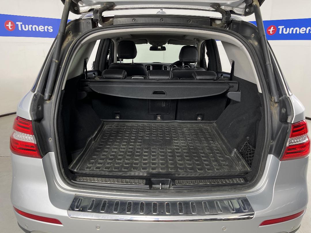 Photo '14' of Mercedes-Benz M-Class