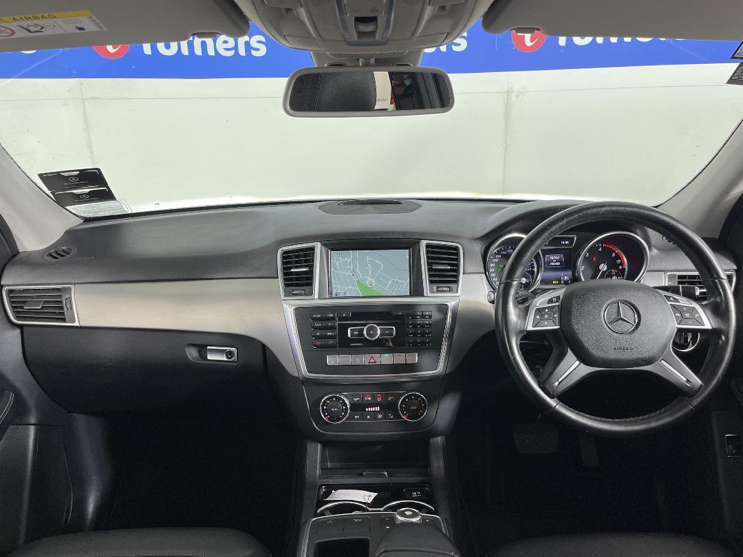 Photo '17' of Mercedes-Benz M-Class