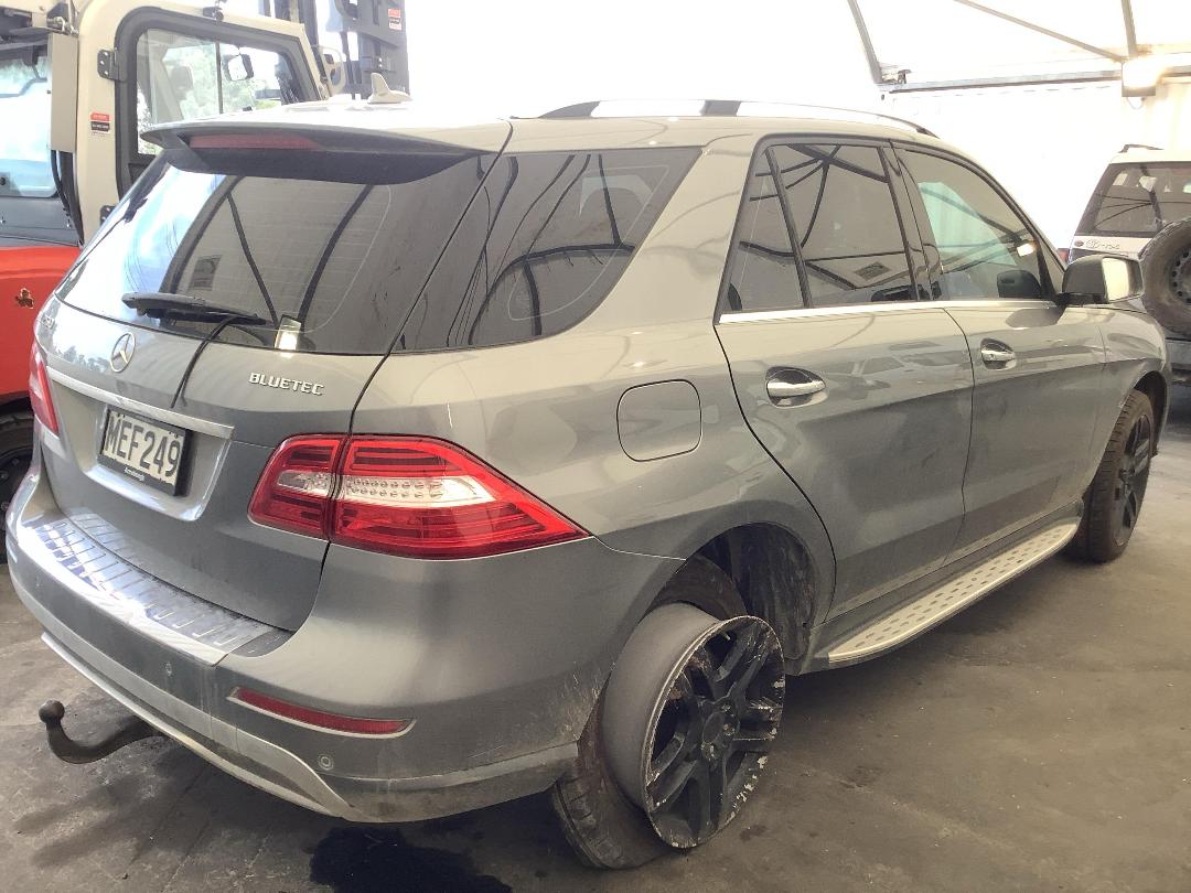 Photo '6' of Mercedes-Benz M-Class ML 250 Bluetec Photo '6' of Mercedes-Benz M-Class ML 250 Bluetec