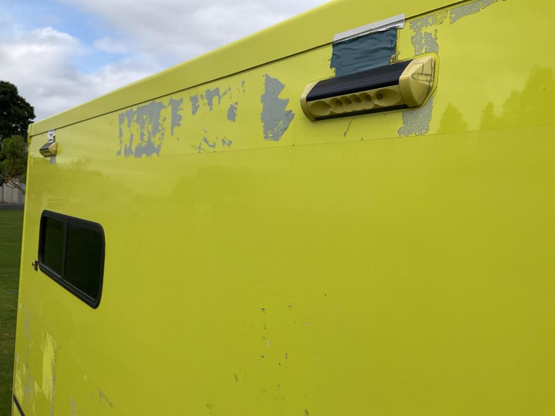 Photo '42' of Mercedes-Benz Sprinter C/C 319 CDI 3665 S Ambulance Photo '42' of Mercedes-Benz Sprinter C/C 319 CDI 3665 S Ambulance