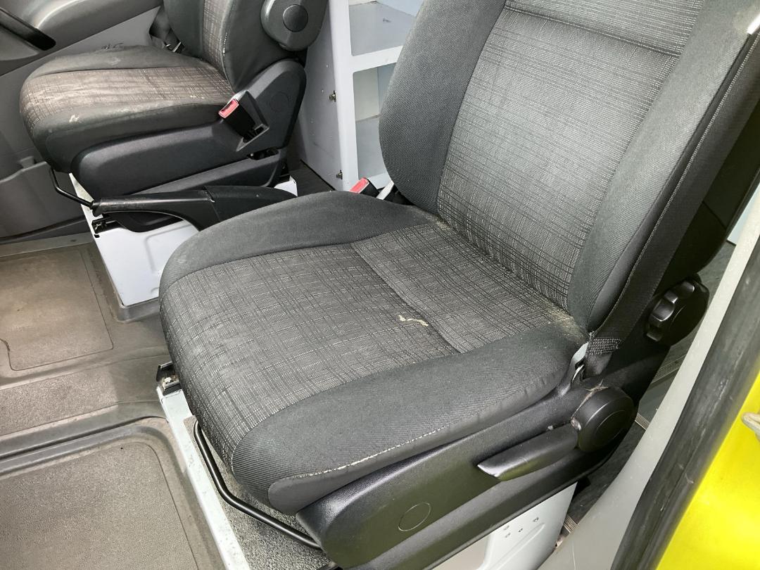 Photo '26' of Mercedes-Benz Sprinter C/C 319 CDI 3665 S Ambulance Photo '26' of Mercedes-Benz Sprinter C/C 319 CDI 3665 S Ambulance