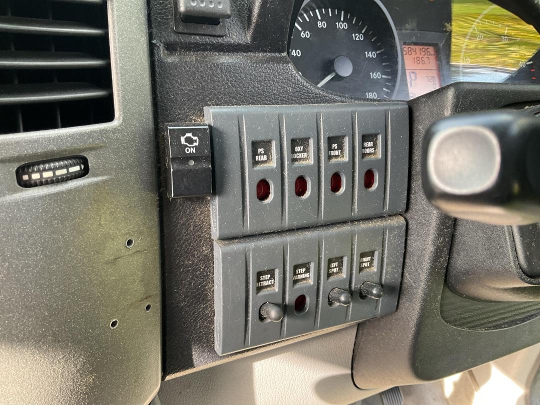 Photo '28' of Mercedes-Benz Sprinter C/C 319 CDI 3665 S Ambulance Photo '28' of Mercedes-Benz Sprinter C/C 319 CDI 3665 S Ambulance