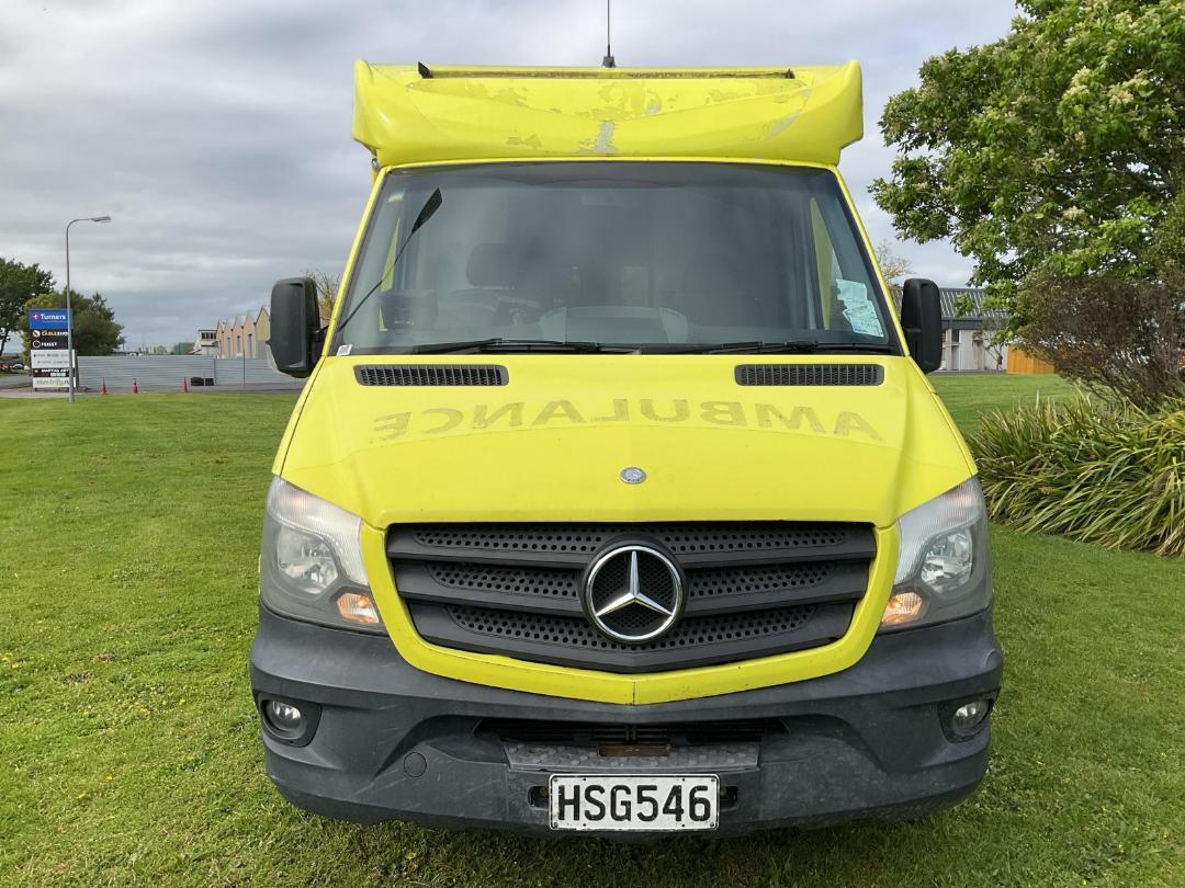 Photo '17' of Mercedes-Benz Sprinter C/C 319 CDI 3665 S Ambulance Photo '17' of Mercedes-Benz Sprinter C/C 319 CDI 3665 S Ambulance