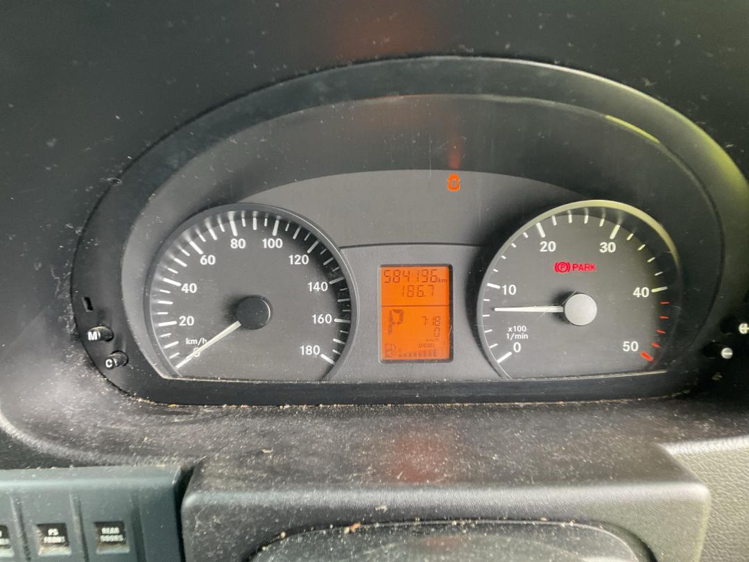 Photo '22' of Mercedes-Benz Sprinter C/C 319 CDI 3665 S Ambulance Photo '22' of Mercedes-Benz Sprinter C/C 319 CDI 3665 S Ambulance