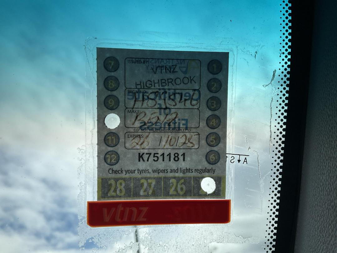 Photo '49' of Mercedes-Benz Sprinter C/C 319 CDI 3665 S Ambulance Photo '49' of Mercedes-Benz Sprinter C/C 319 CDI 3665 S Ambulance