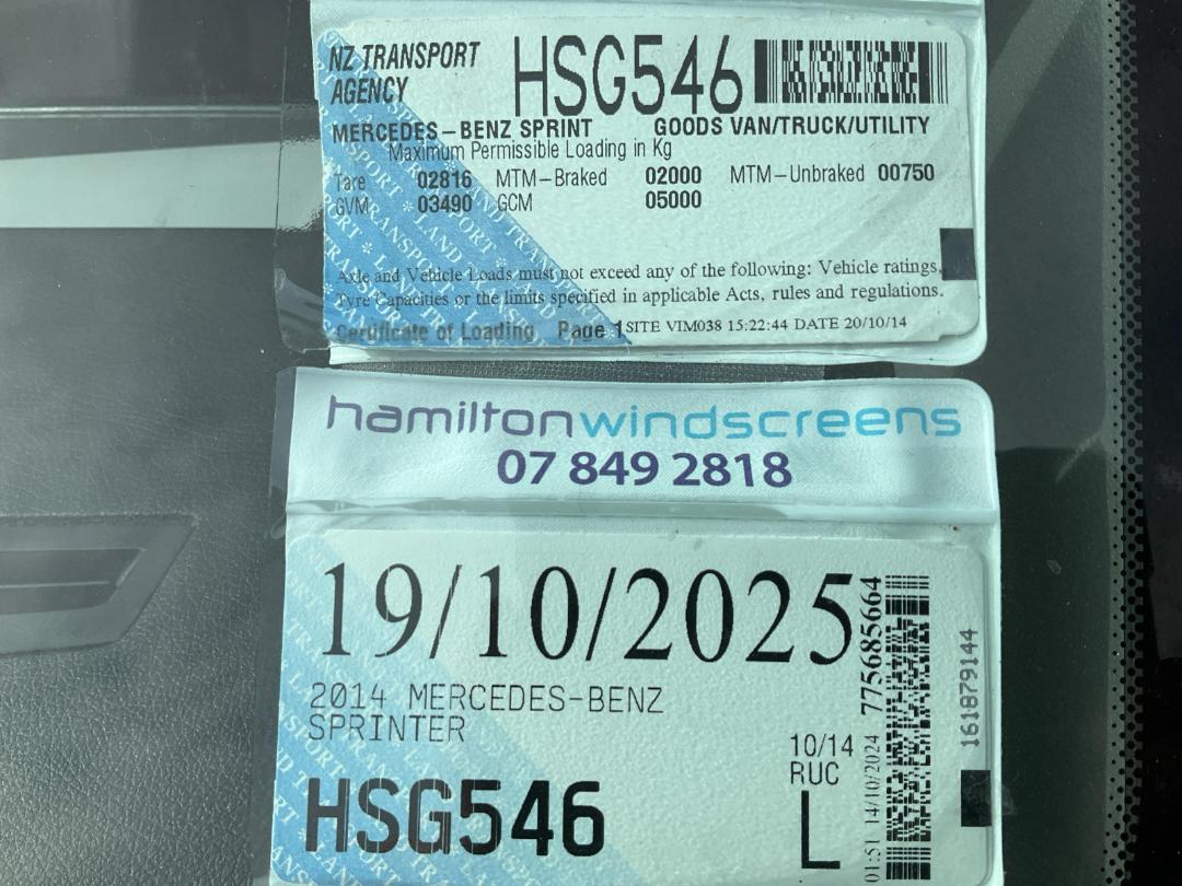 Photo '51' of Mercedes-Benz Sprinter C/C 319 CDI 3665 S Ambulance Photo '51' of Mercedes-Benz Sprinter C/C 319 CDI 3665 S Ambulance