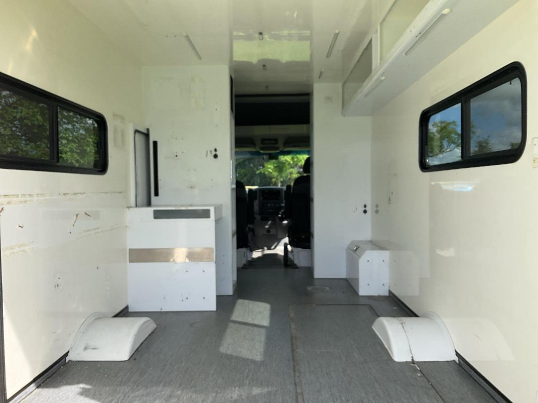 Photo '7' of Mercedes-Benz Sprinter C/C 319 CDI 3665 S Ambulance